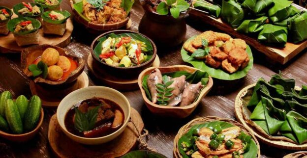 Tasting the Most Delicious Local Dishes in Indonesia